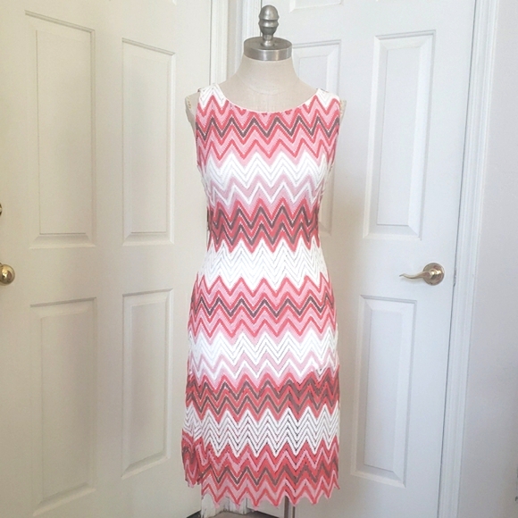 Vintage Dresses & Skirts - VINTAGE Sleeveless Crochet Dress White Coral Red Salmon Pink Brown